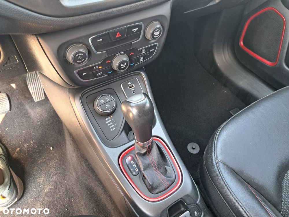 Jeep Compass - 19