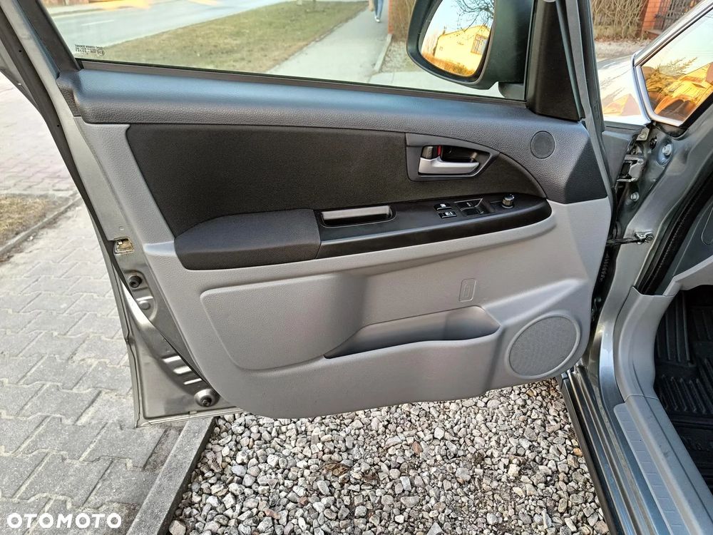 Suzuki SX4 1.6 Premium 4WD - 19