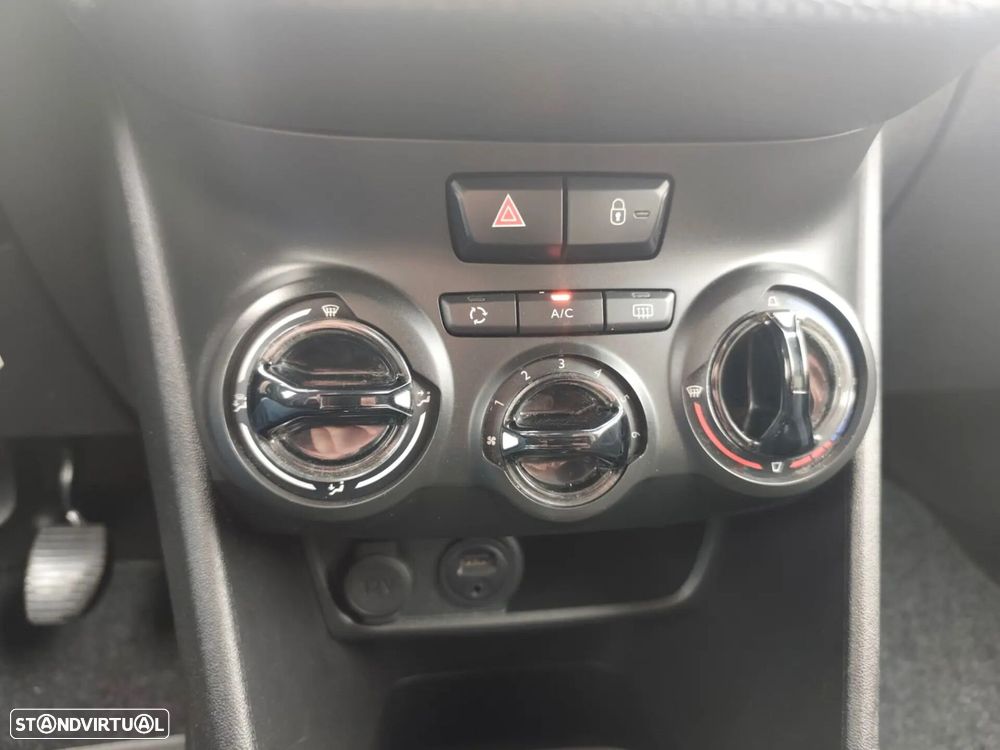 Peugeot 208 1.6 BlueHDi Style - 13