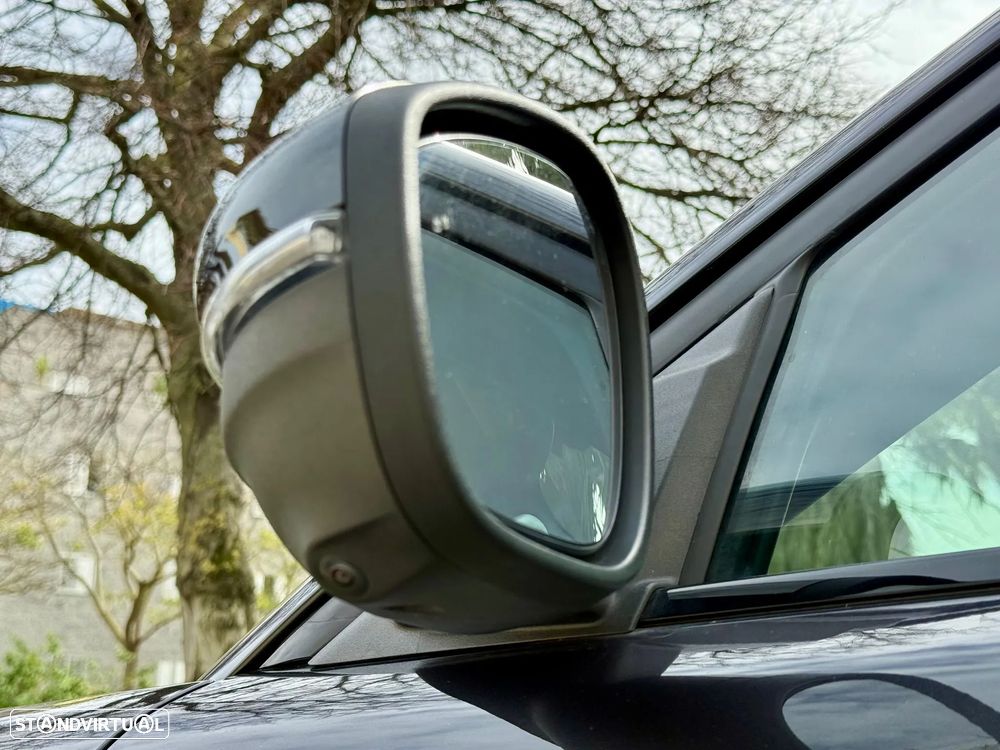 Ford Mustang Mach-E AWD GT - 40