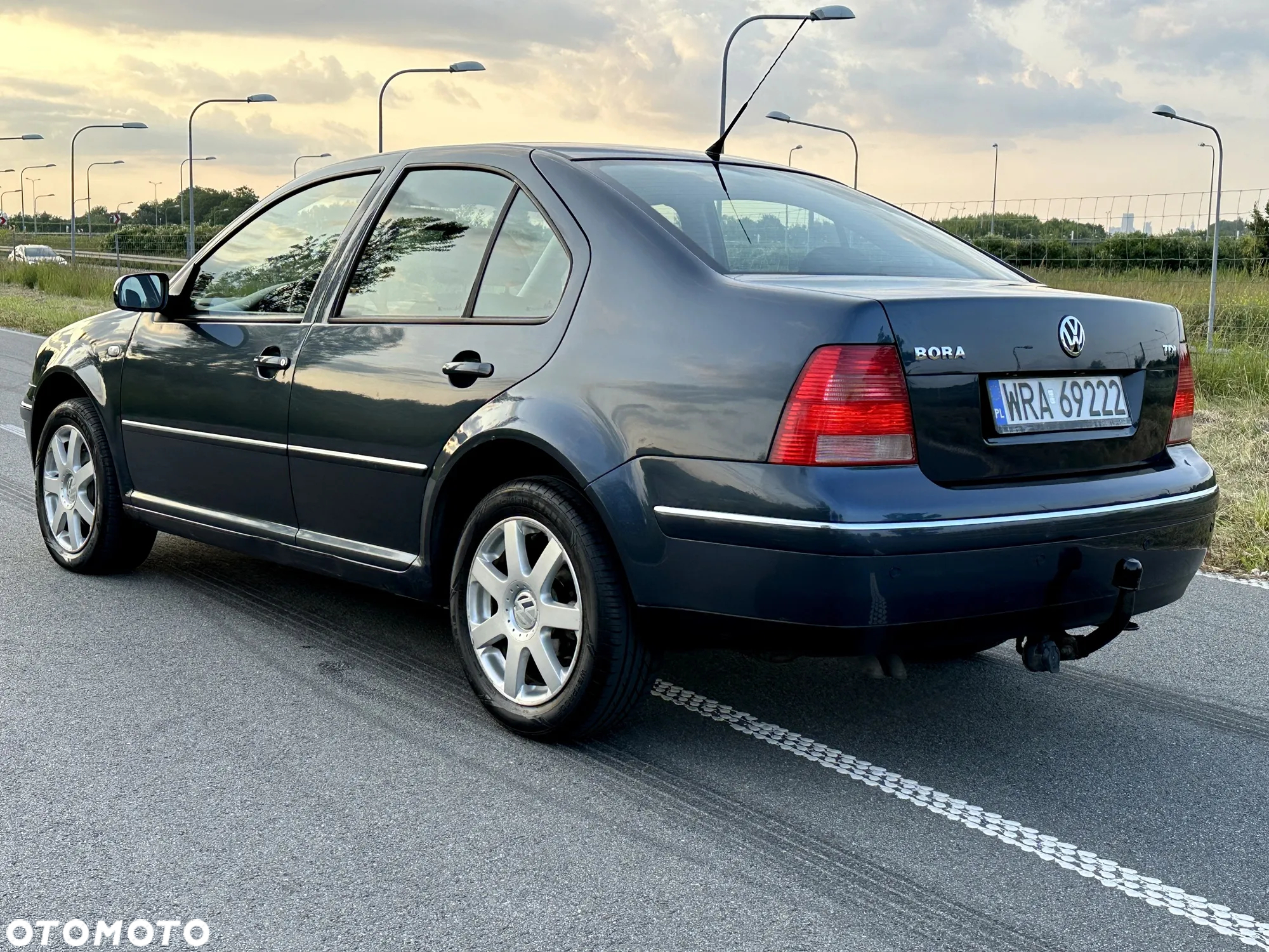 Volkswagen Bora Variant 1.9 TDI Highline - 8