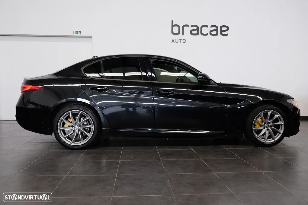 Alfa Romeo Giulia 2.2 D Super AT8 - 5