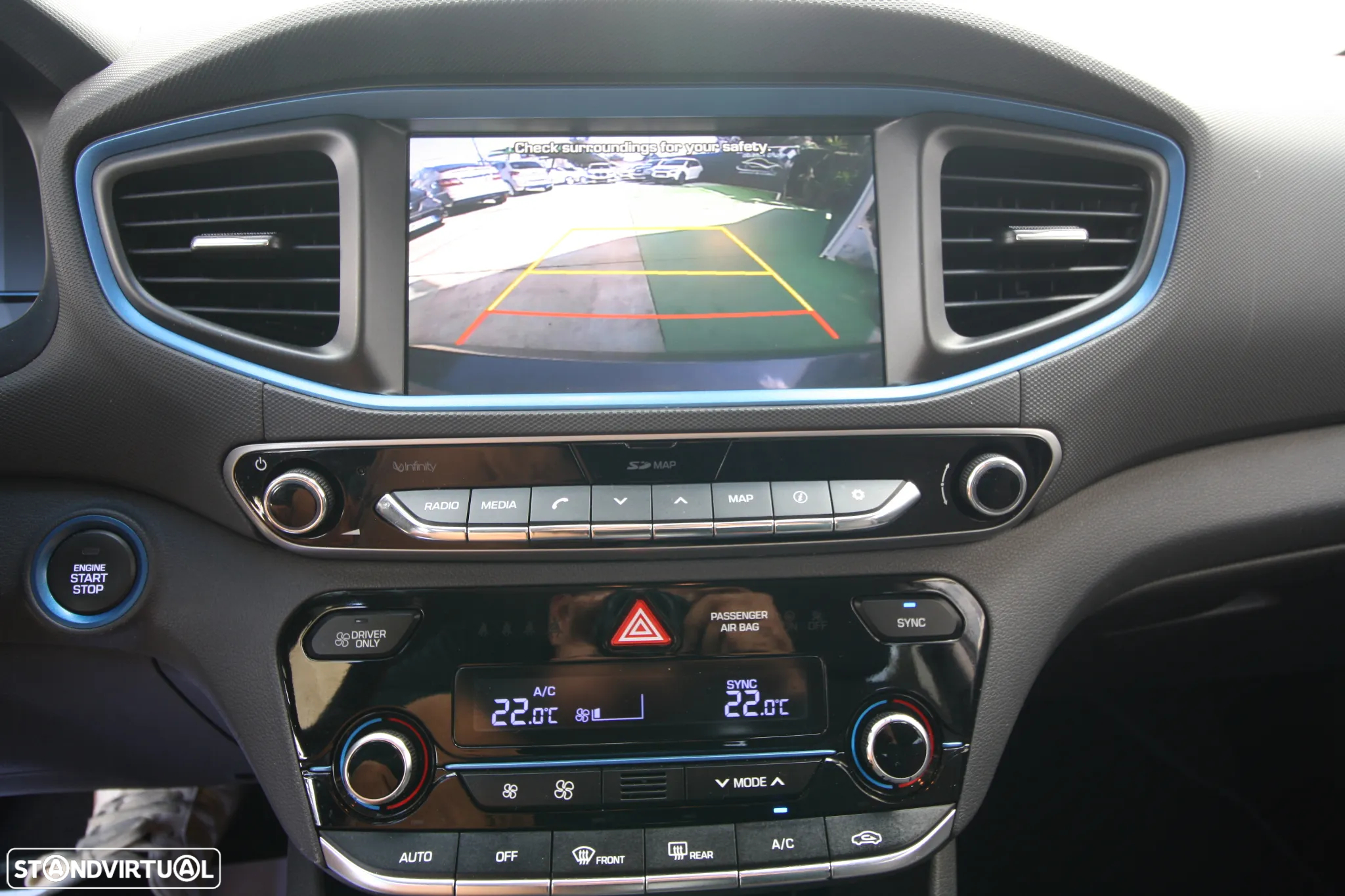 Hyundai Ioniq 1.6 GDI HEV Hybrid Tech - 37