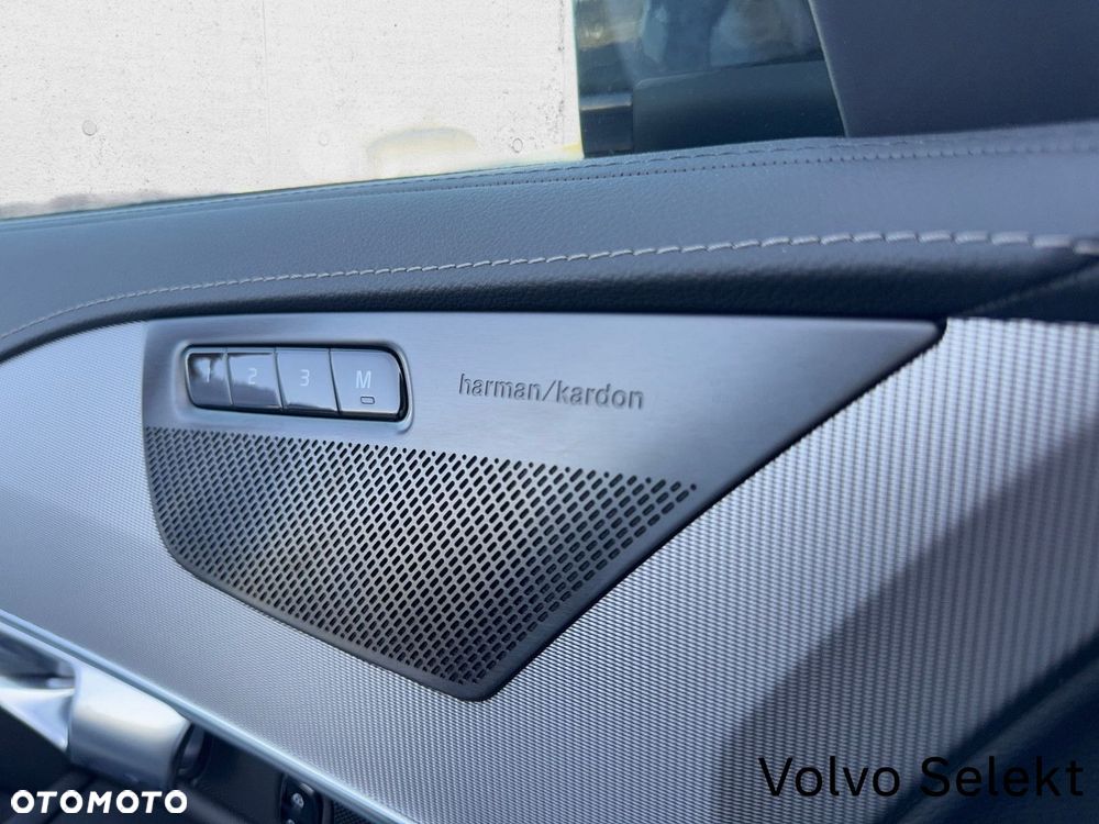 Volvo XC 90 - 22