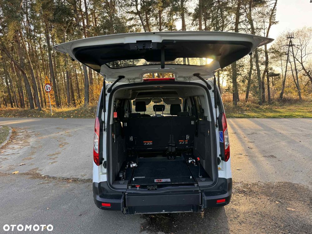 Ford Transit Connect - 12