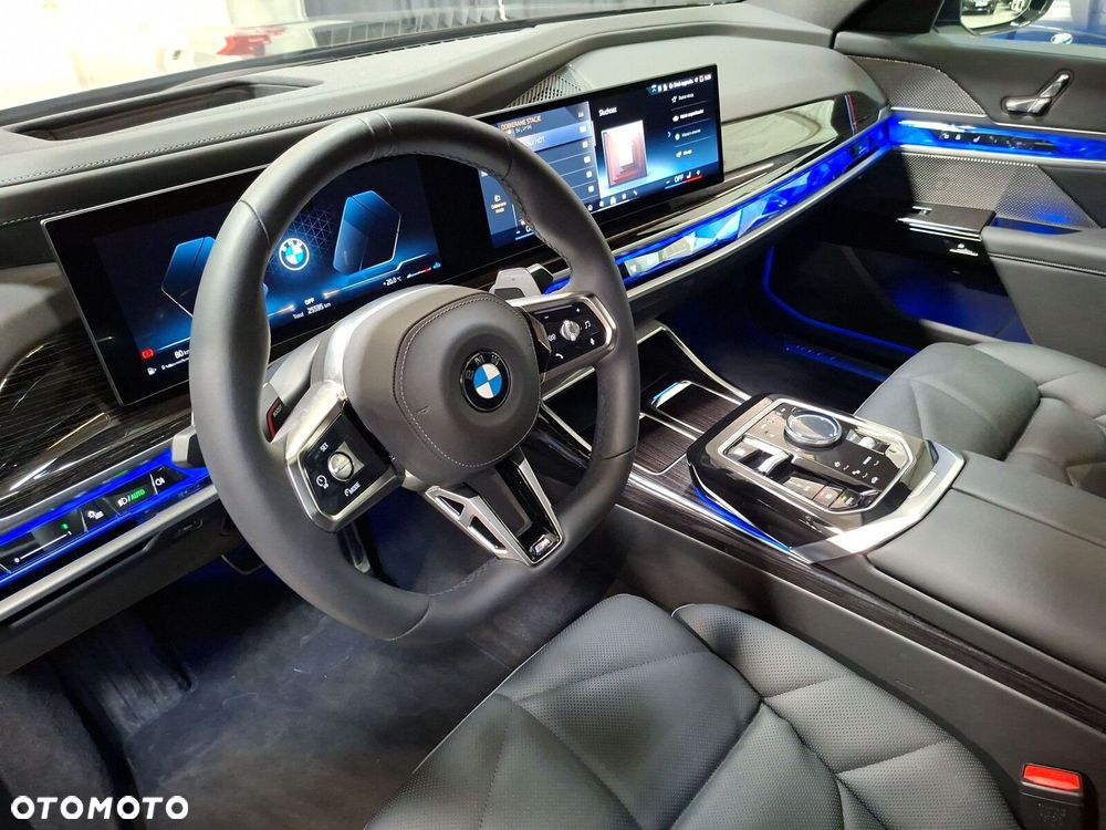 BMW Seria 7 - 10