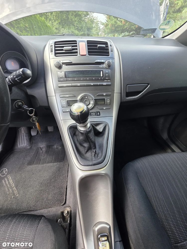 Toyota Auris 2.0 D-4D Prestige - 21