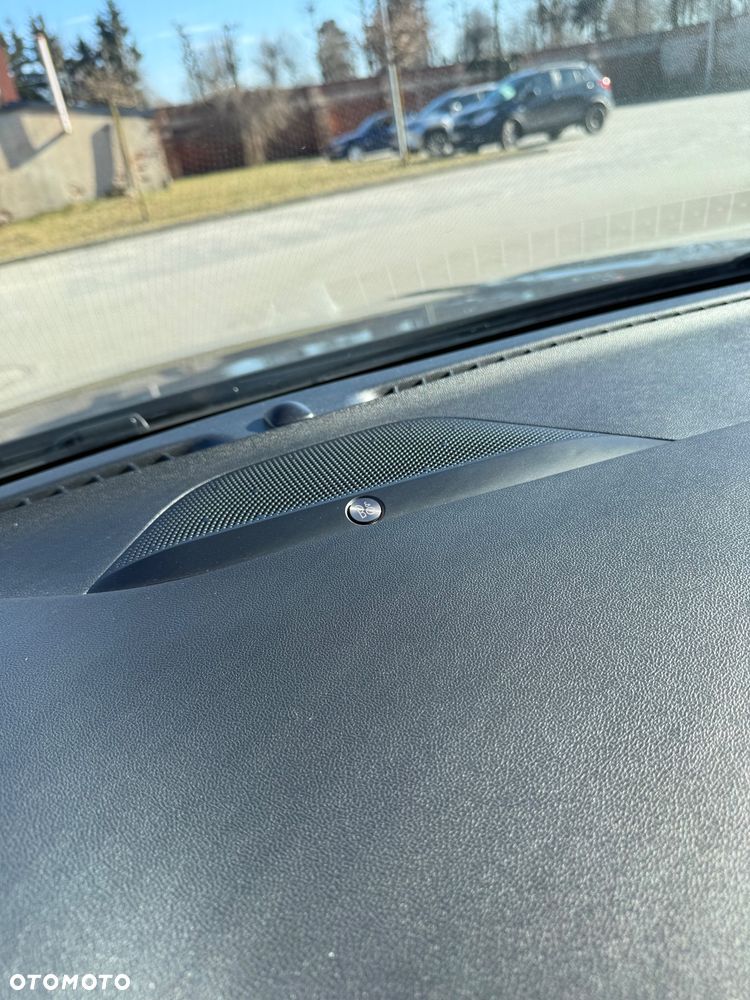 Ford Focus 1.0 EcoBoost Titanium Business - 24