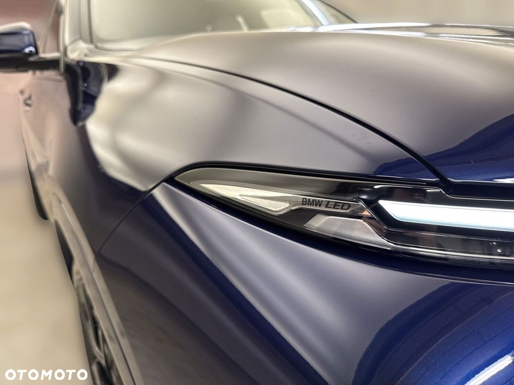 BMW X7 - 25