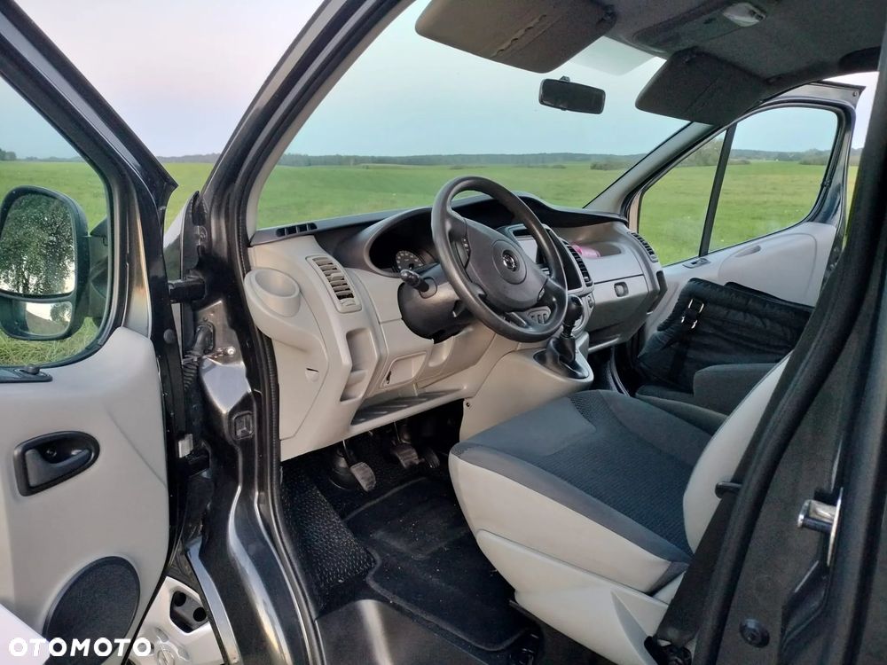 Opel vivaro - 19