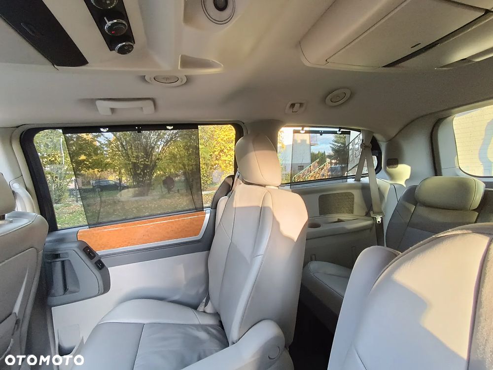 Chrysler Town & Country 4.0 Limited - 14