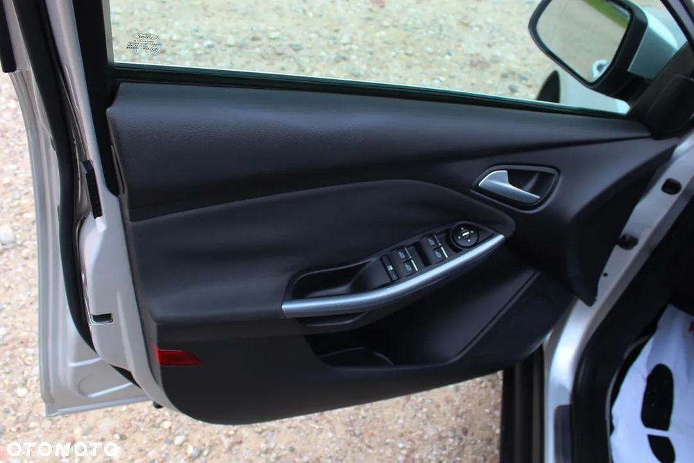 Ford Focus 1.6 TDCi DPF Start-Stopp-System Titanium - 18