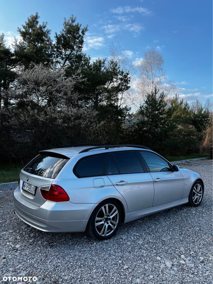 BMW Seria 3 320d - 4