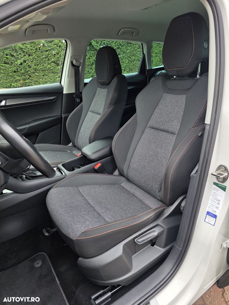 Skoda Karoq 2.0 TDI SCR 4x4 DSG Style - 10