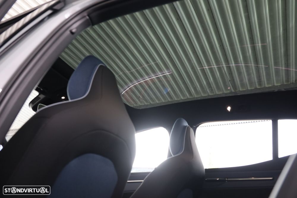 Volvo EX30 69 kWh Single Motor Extended Range Ultra - 18