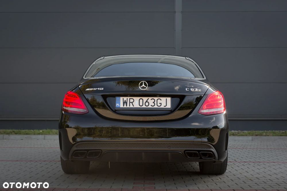 Mercedes-Benz Klasa C AMG 63 S AMG Speedshift 7G-MCT - 12