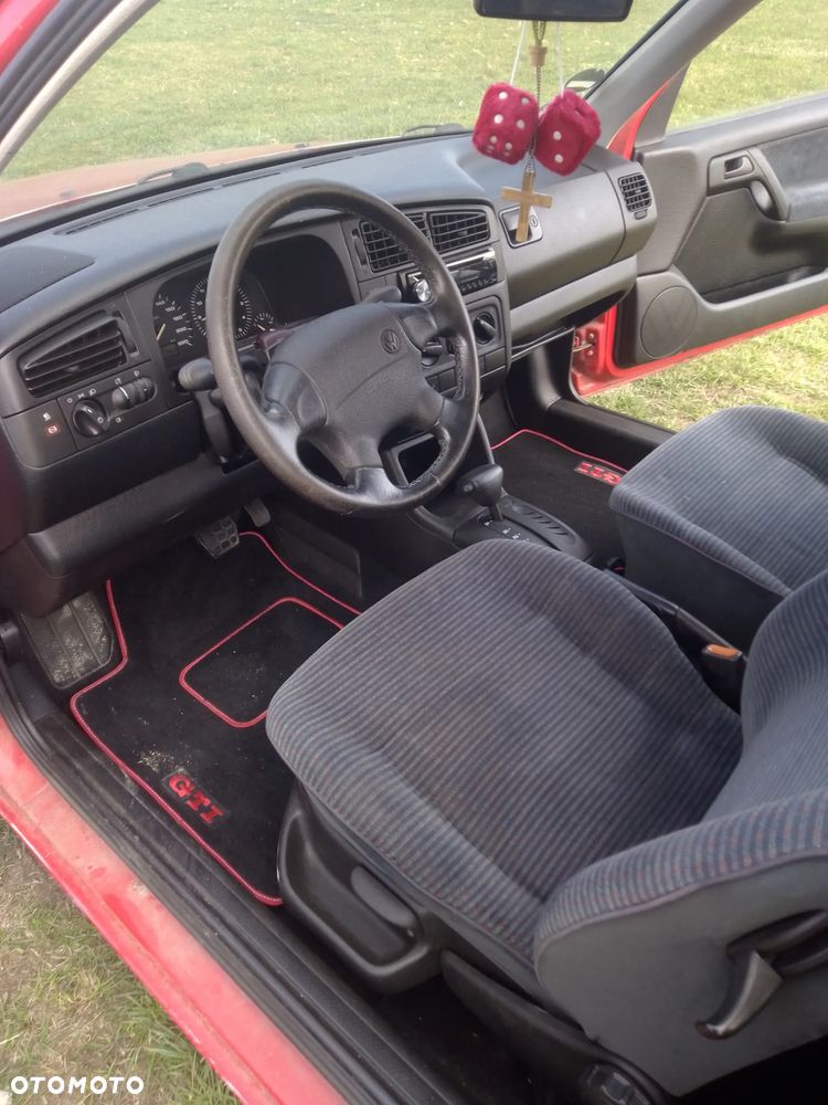 Volkswagen Golf - 4