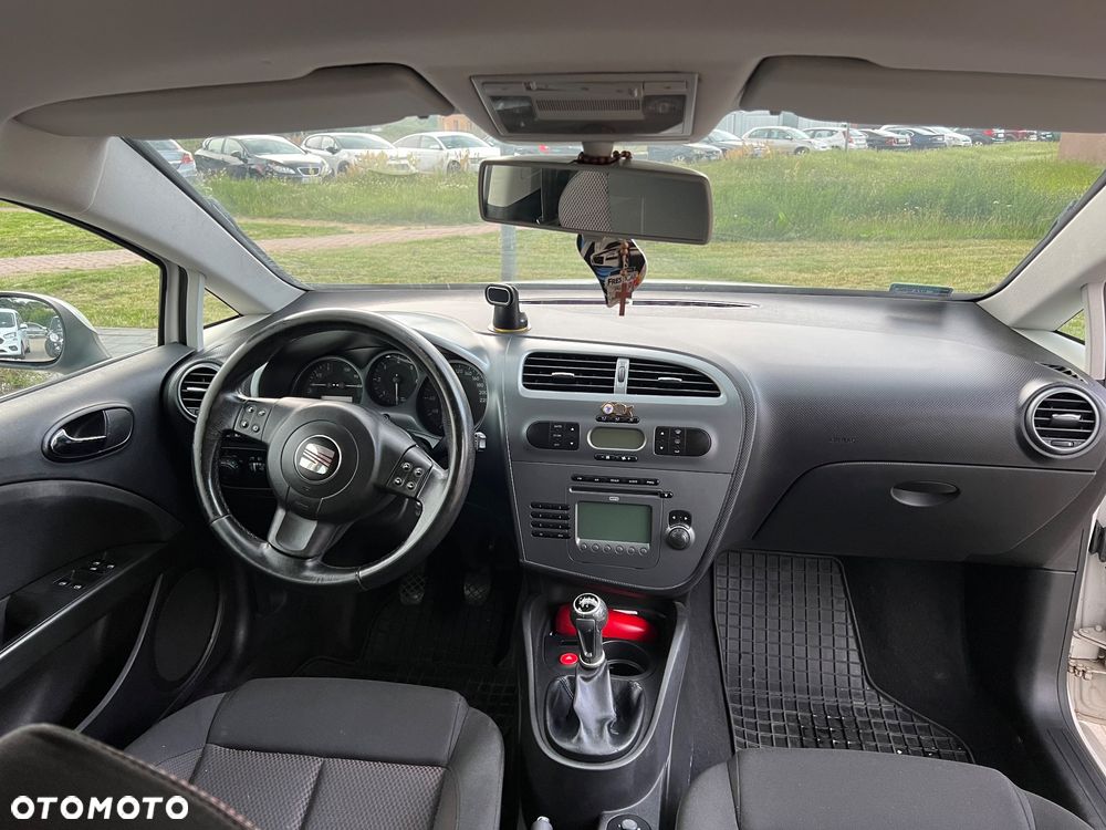 Seat Leon 1.9 TDI DPF Ecomotive Style - 11
