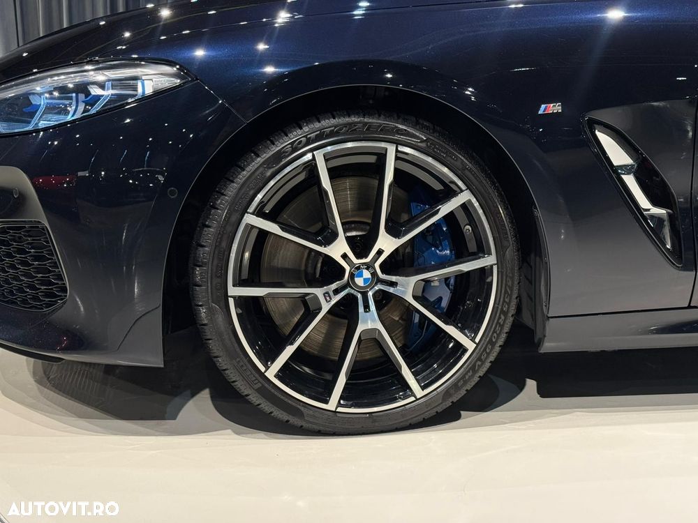 BMW M8 - 32
