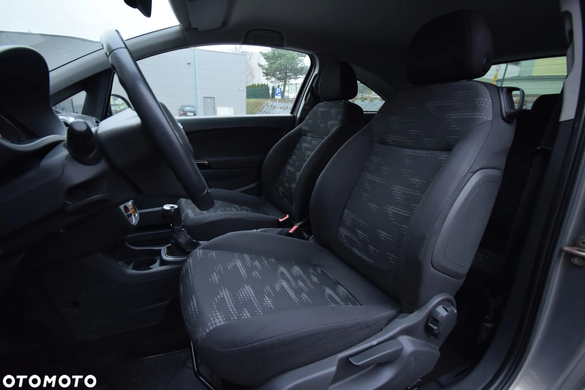 Opel Corsa 1.4 16V Satellite - 16