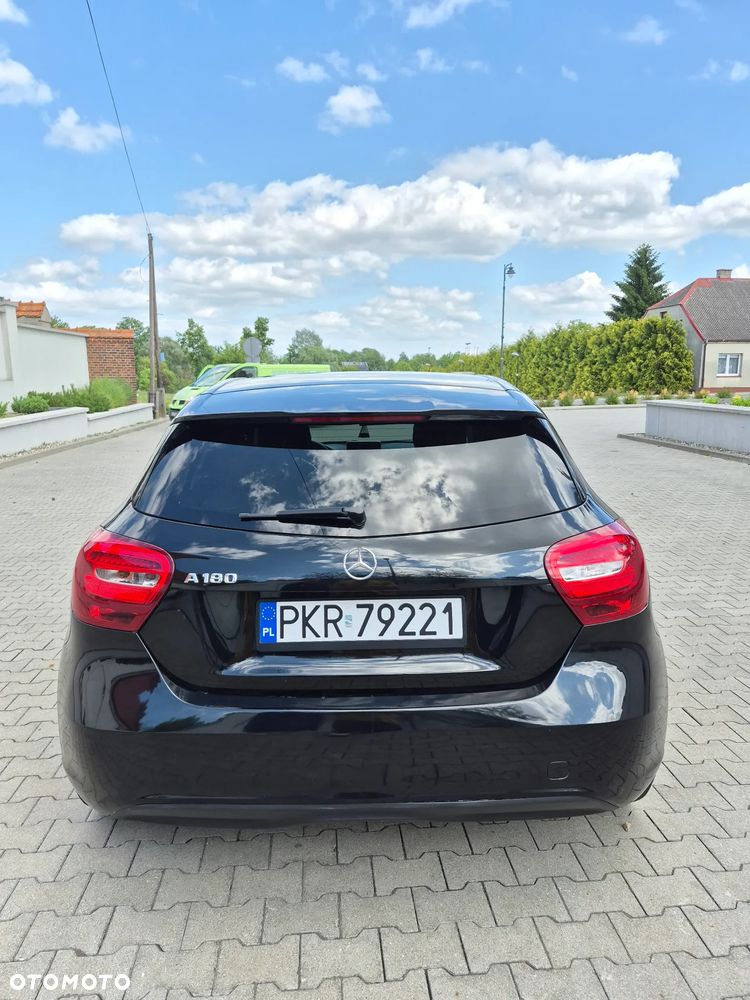 Mercedes-Benz Klasa A 180 d AMG Line - 6