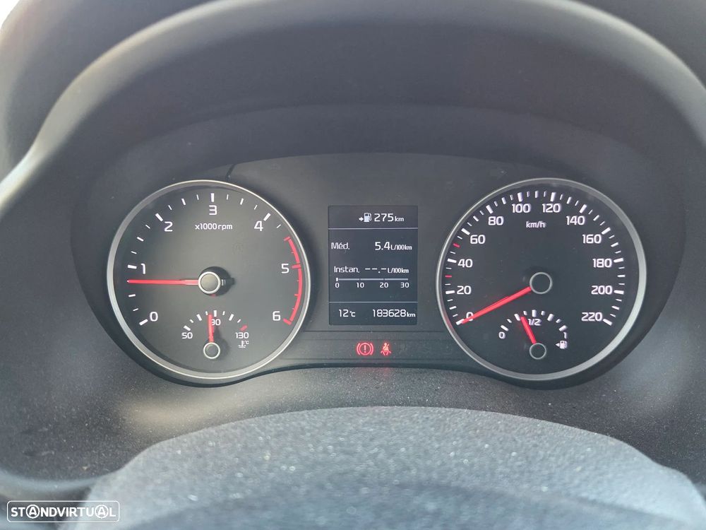 Kia Stonic 1.6 CRDi Urban - 11