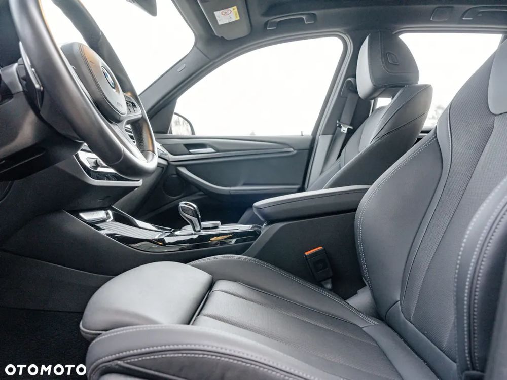 BMW X3 xDrive20d - 12