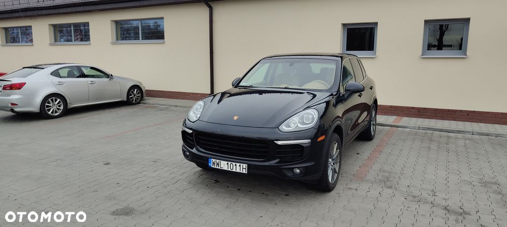 Porsche Cayenne Standard - 2