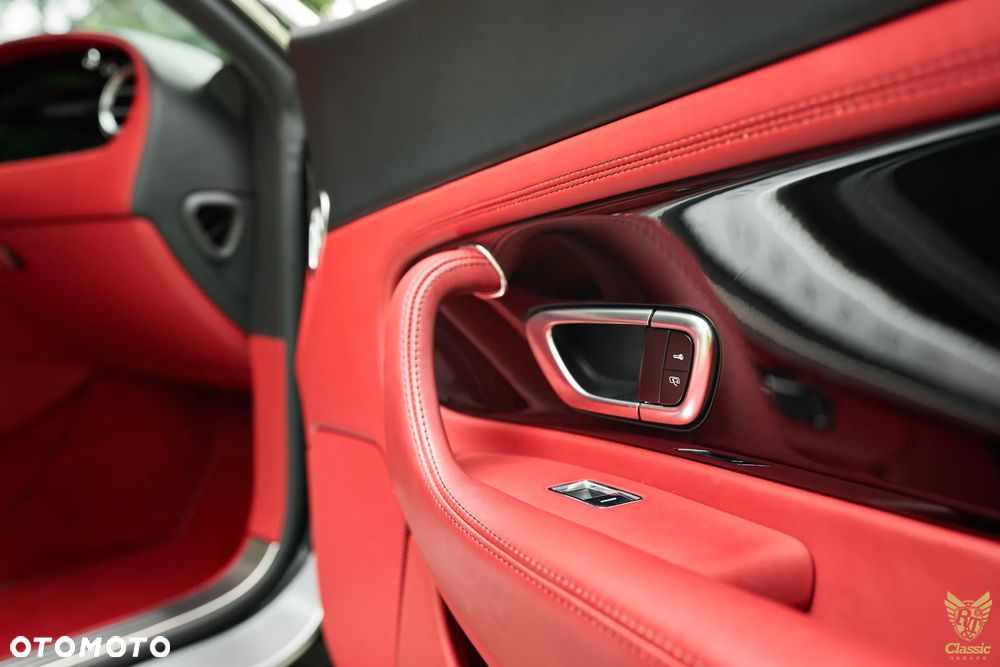 Bentley Continental GT - 28