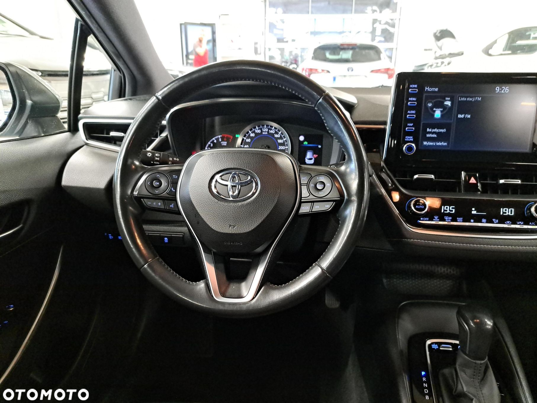 Toyota Corolla - 12