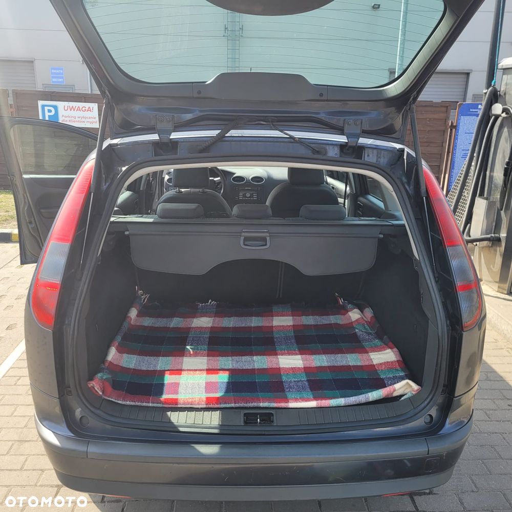 Ford Focus 1.8 TDCi Ambiente - 17