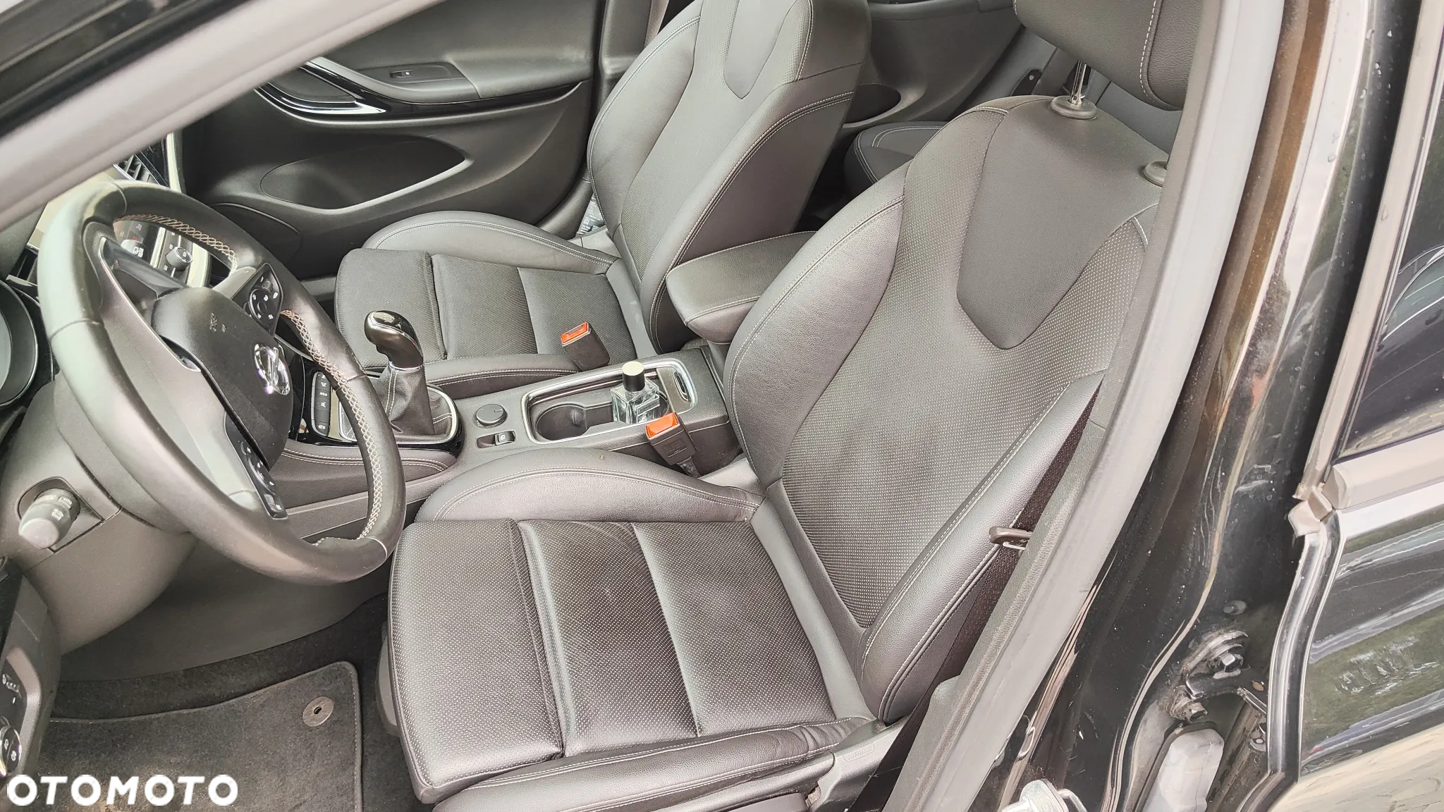 Opel Astra 1.6 D Start/Stop Business - 10