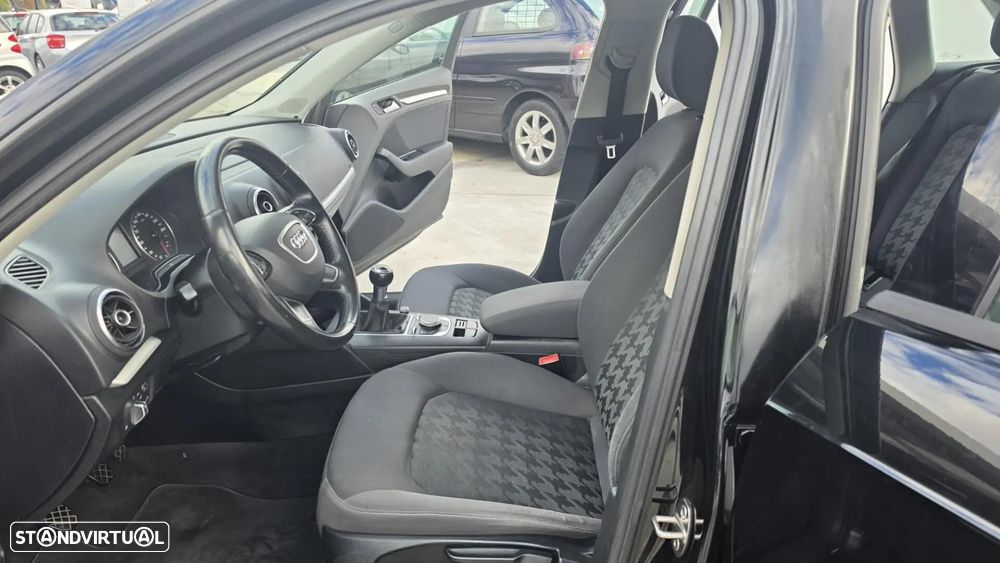 Audi A3 Sportback 1.6 TDI Advance - 13