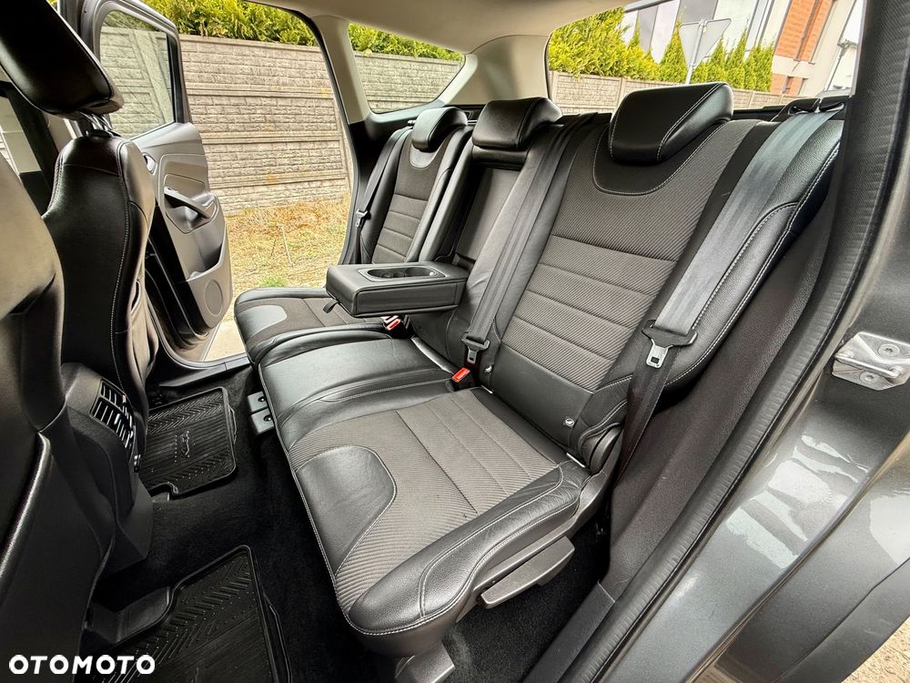 Ford Kuga 1.5 EcoBoost 2x4 Individual - 28