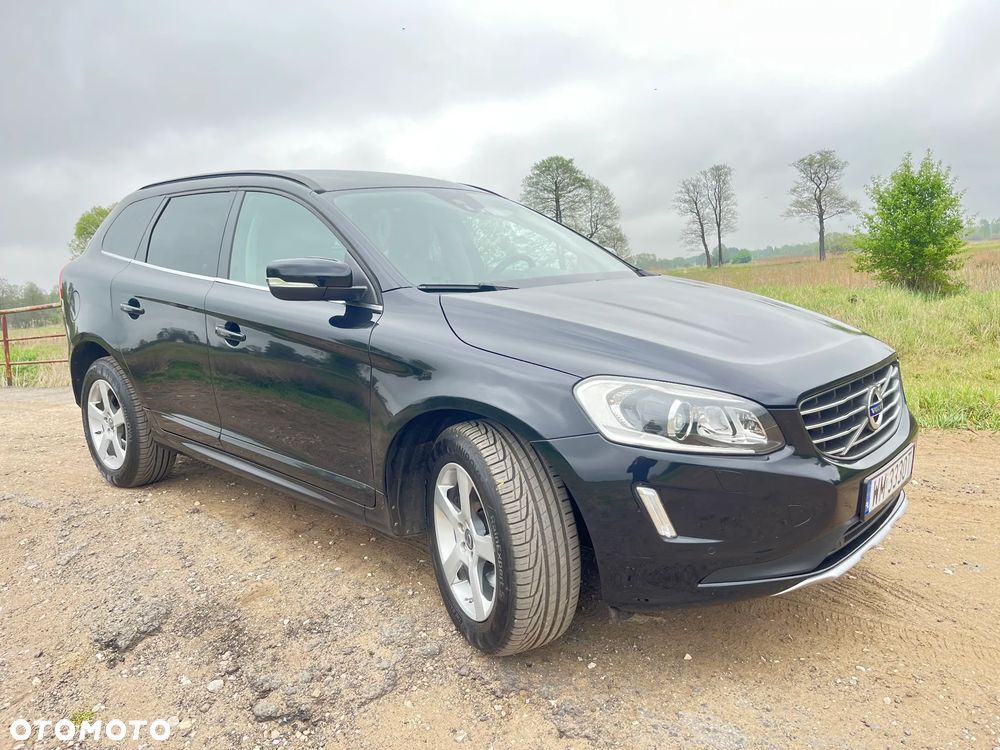 Volvo XC 60 D5 AWD Momentum - 8