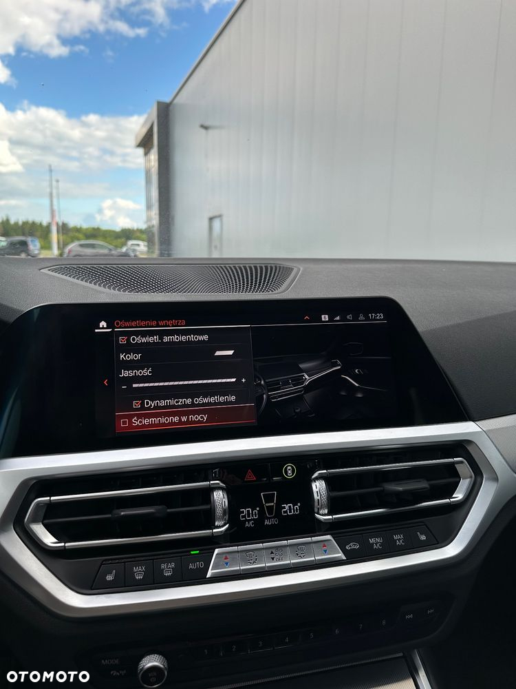 BMW Seria 3 320d Touring M Sport - 25