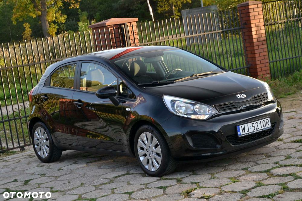 Kia Rio 1.2 Dream Team Edition - 9