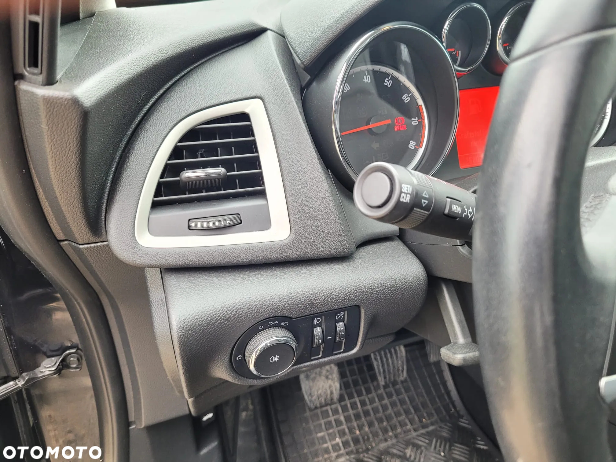 Opel Astra 1.4 Turbo Design Edition - 22