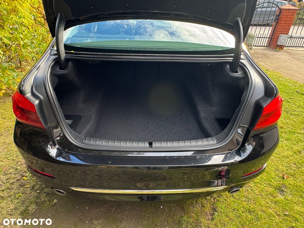 BMW Seria 5 520d Luxury Line - 7