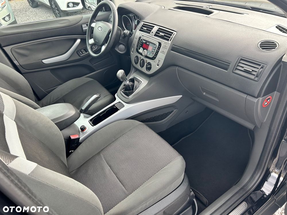 Ford Kuga 2.0 TDCi 4x4 Titanium - 39