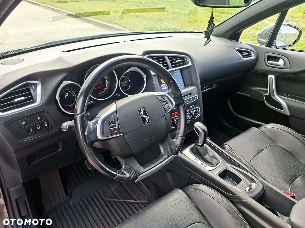 DS Automobiles DS 4 - 8