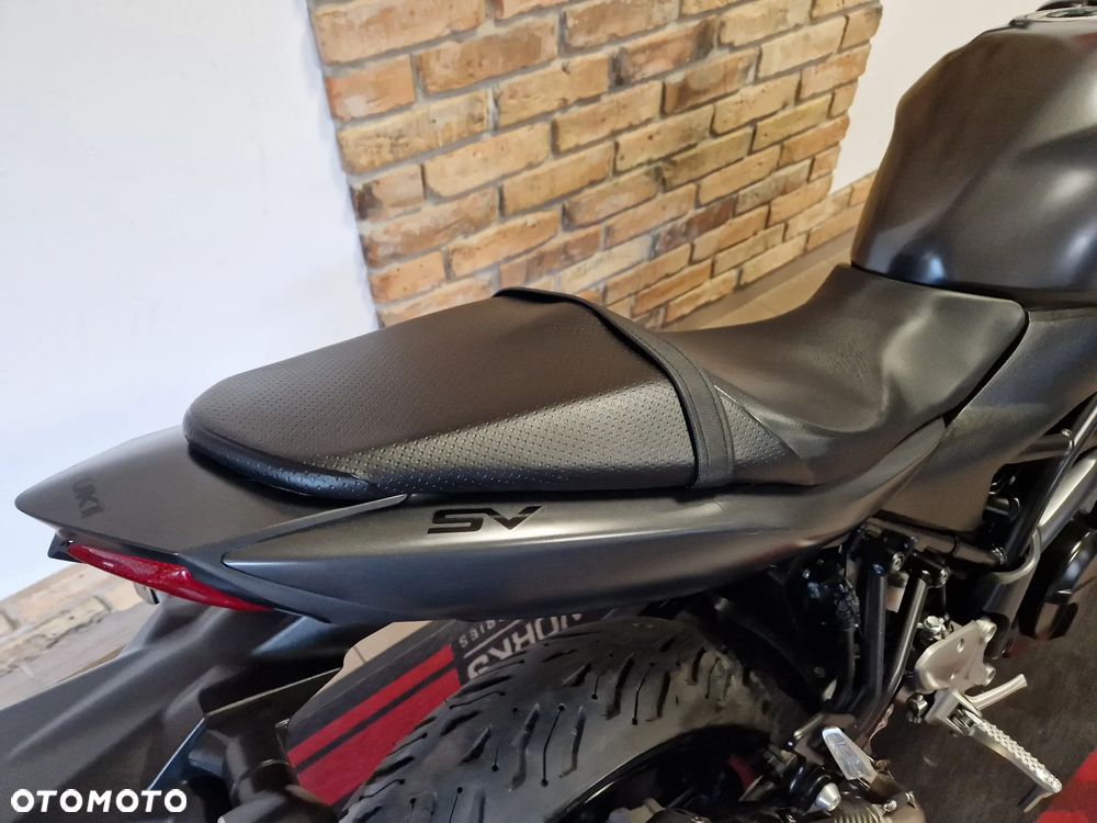 Suzuki SV - 24