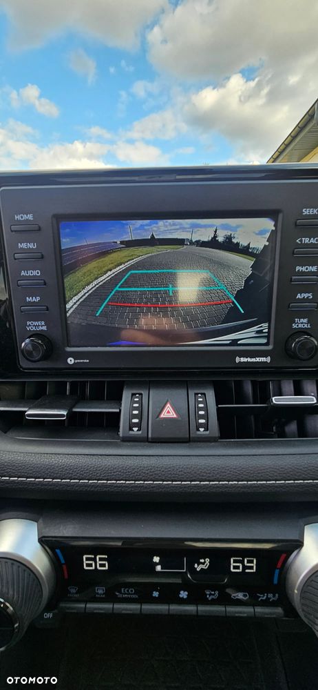 Toyota RAV4 - 16