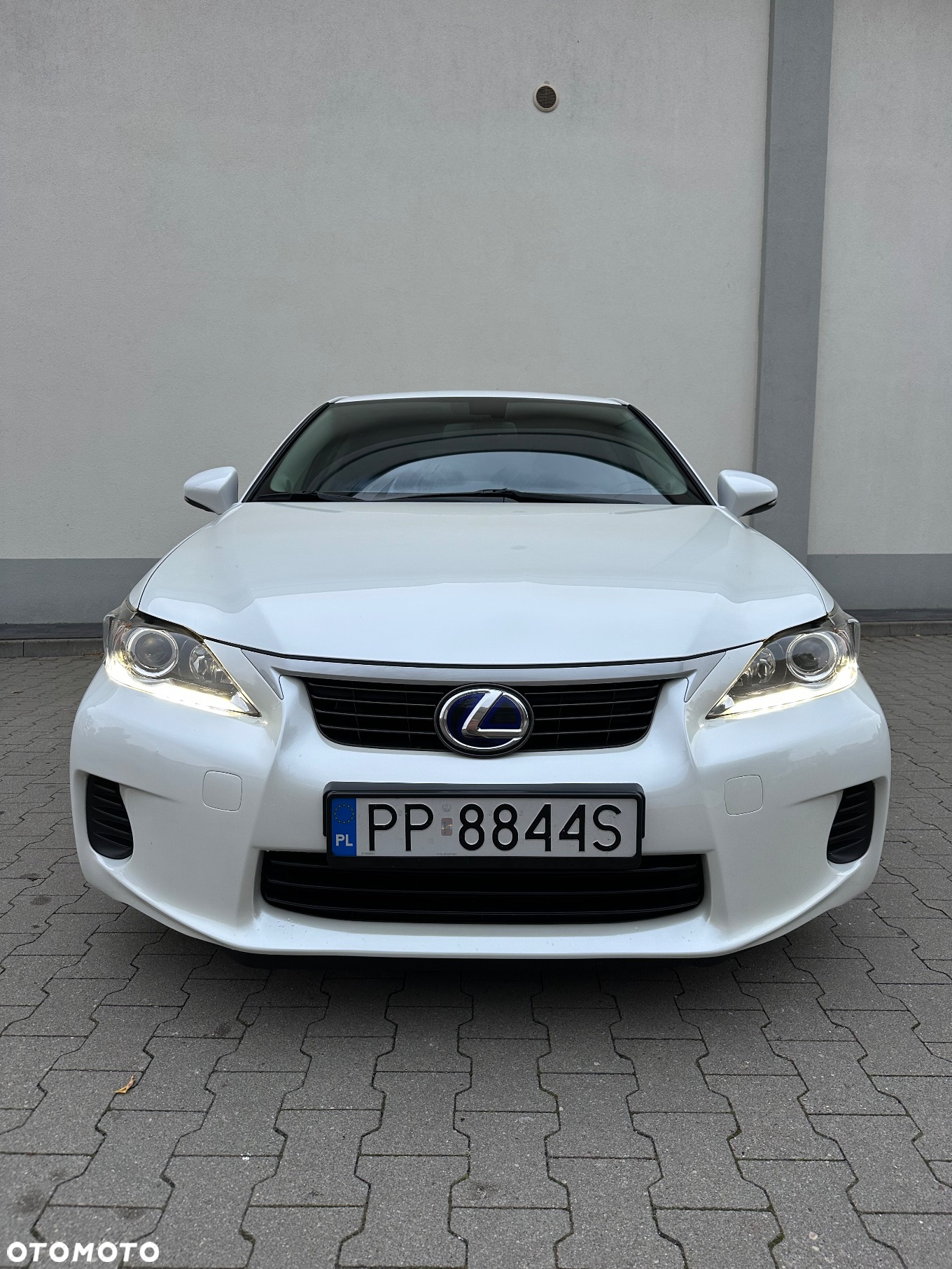 Lexus CT 200h - 16