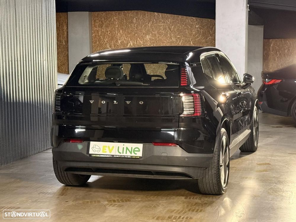 Volvo EX30 Single Motor Extended Range RWD Ultra - 10