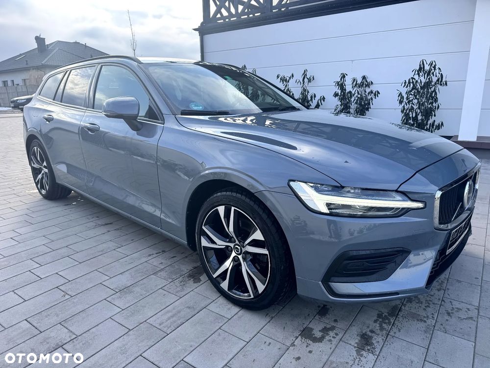Volvo V60 B3 B DKG Essential - 2