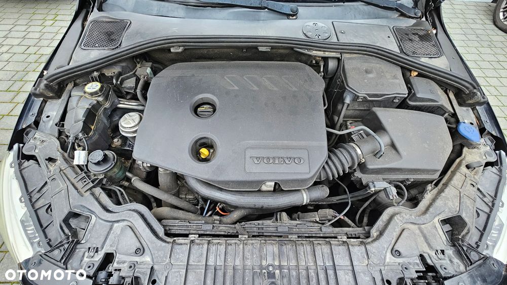 Volvo V60 D2 Momentum - 10