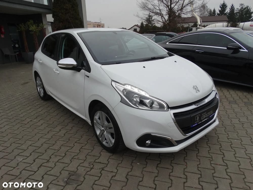 Peugeot 208 82 PureTech Style - 32