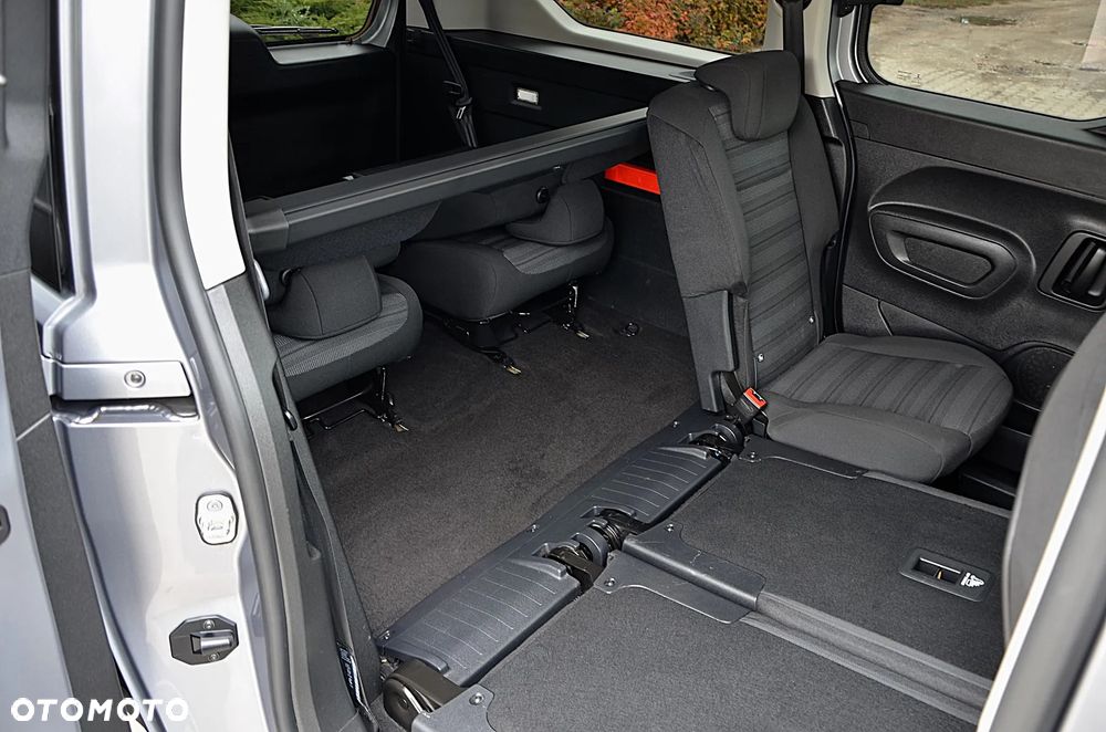 Opel Combo Life XL 1.2 Turbo Elegance Plus S&S - 29