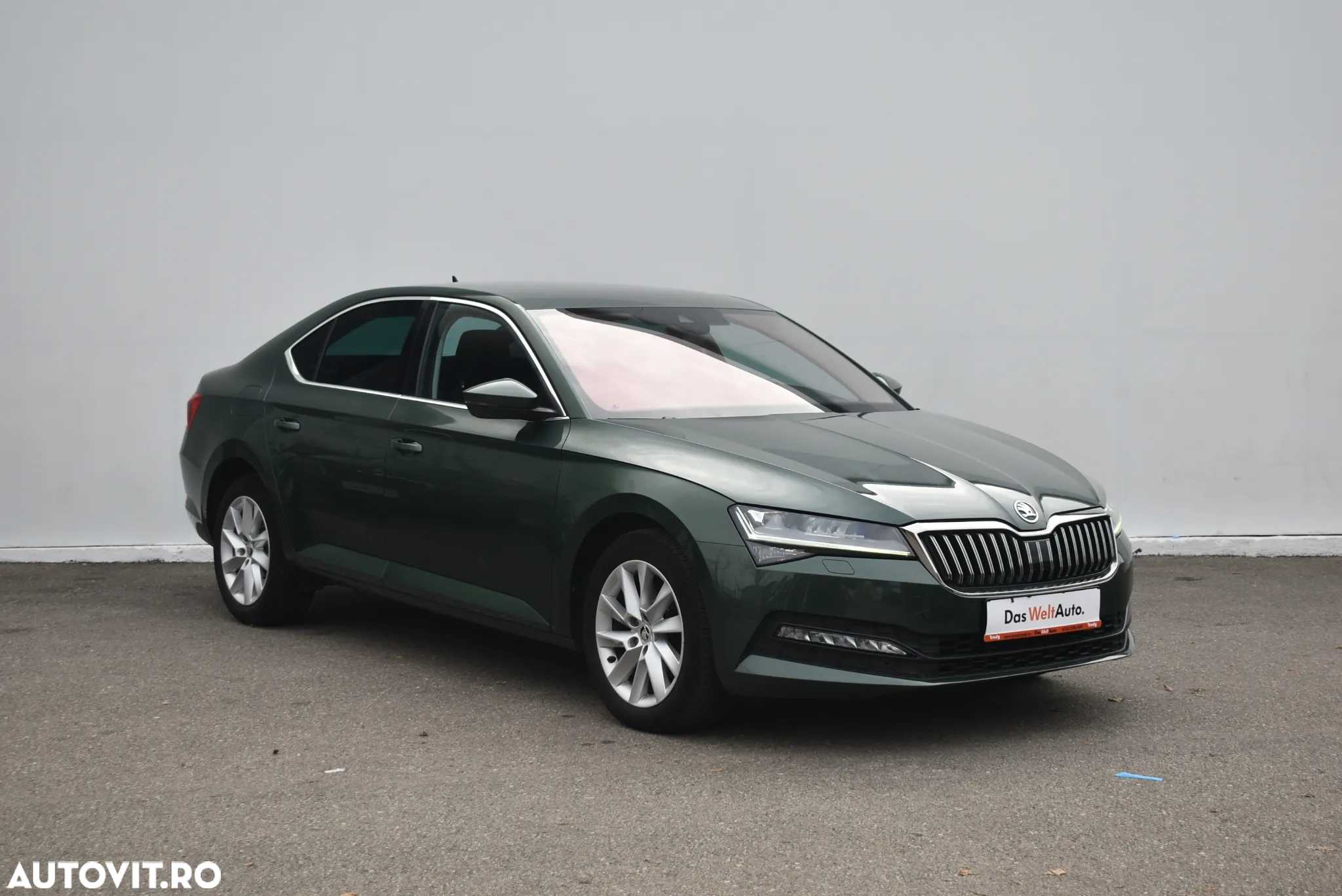 Skoda Superb 2.0 TDI DSG Ambition - 12